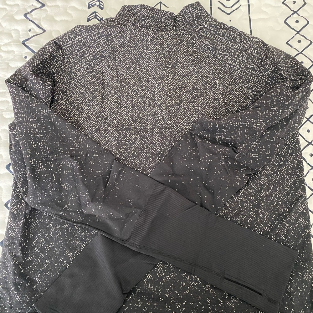 Lululemon Pullover - image 3